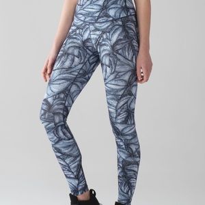 Lululemon WunderUnder Hi-Rise Tight LIKE NEW